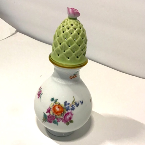 Vintage Bernardeu Limoges Sugar Shaker - Picture 2 of 11